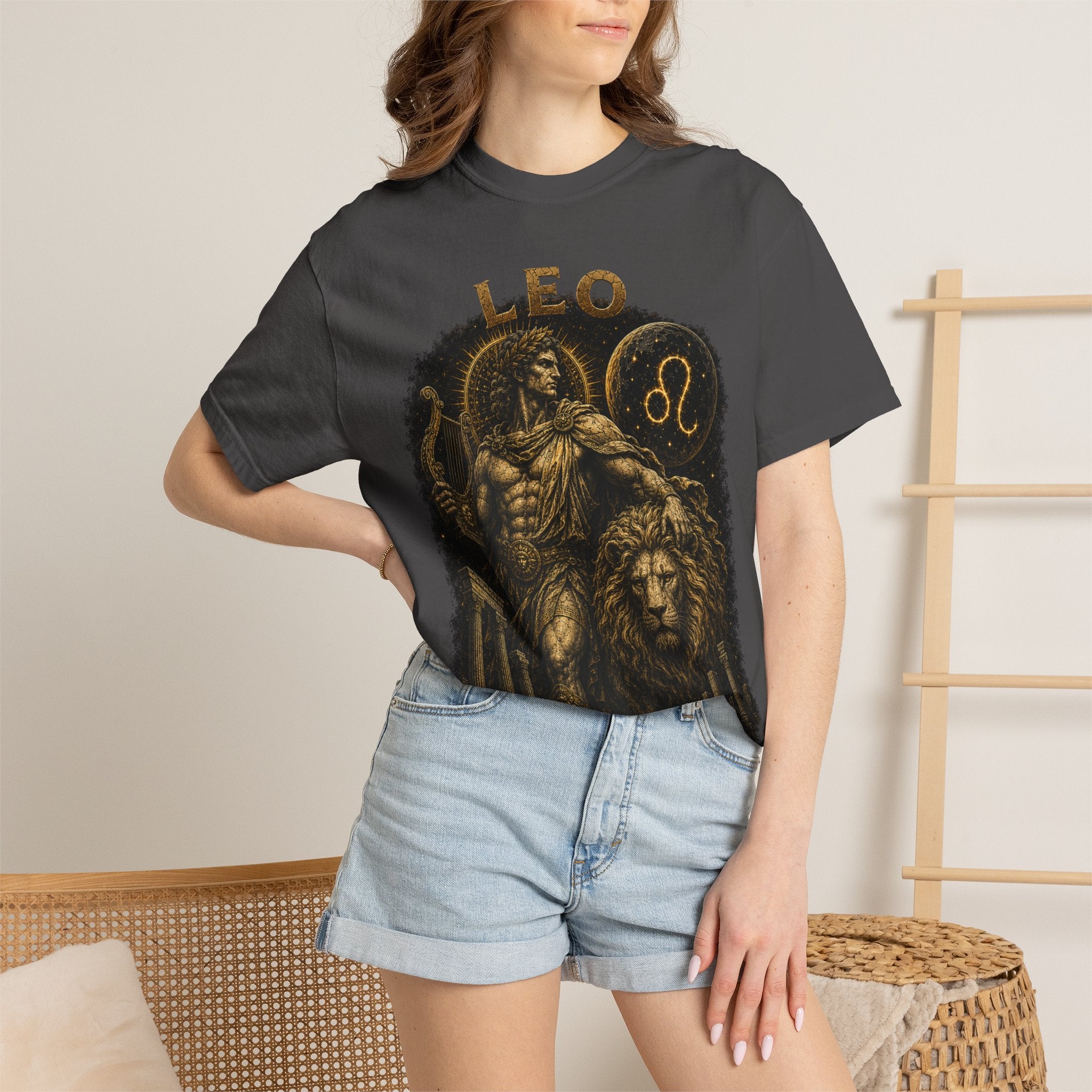 Leo Zodiac Lion Illustration T-shirt | Astrological Sign Tee